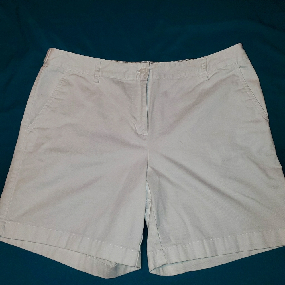 BROOKS BROTHERS SHORTS